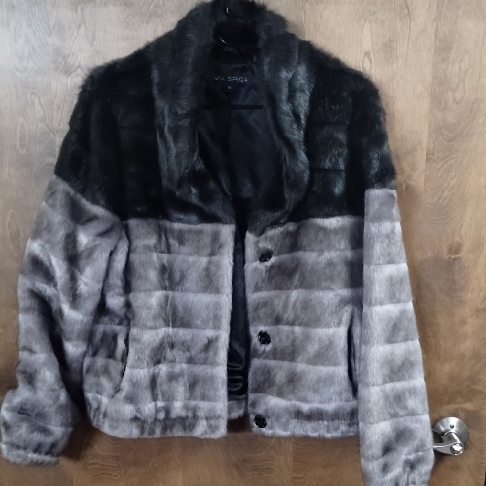 Via Spiga Women's Black and Gray Teddy Jacket